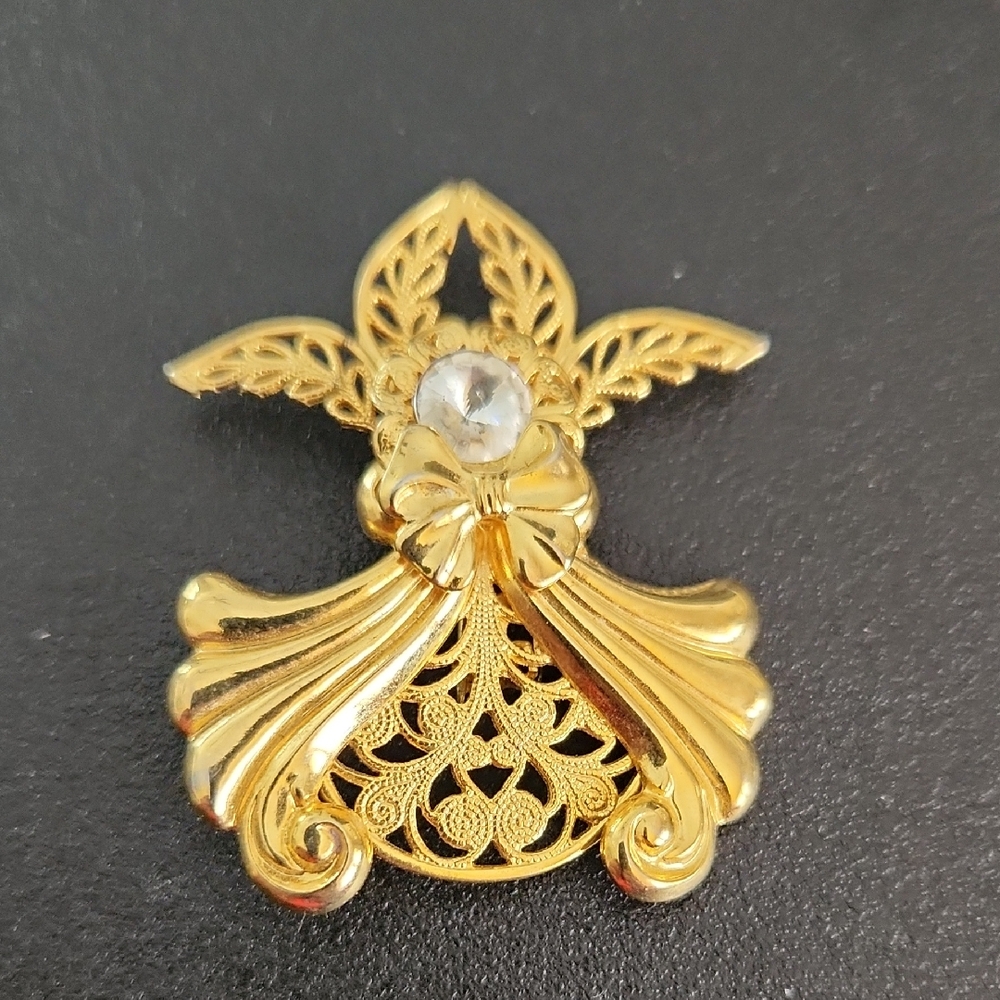 Vintage Jane Davis "Angel of Love" Gold-tone Brooch Pin